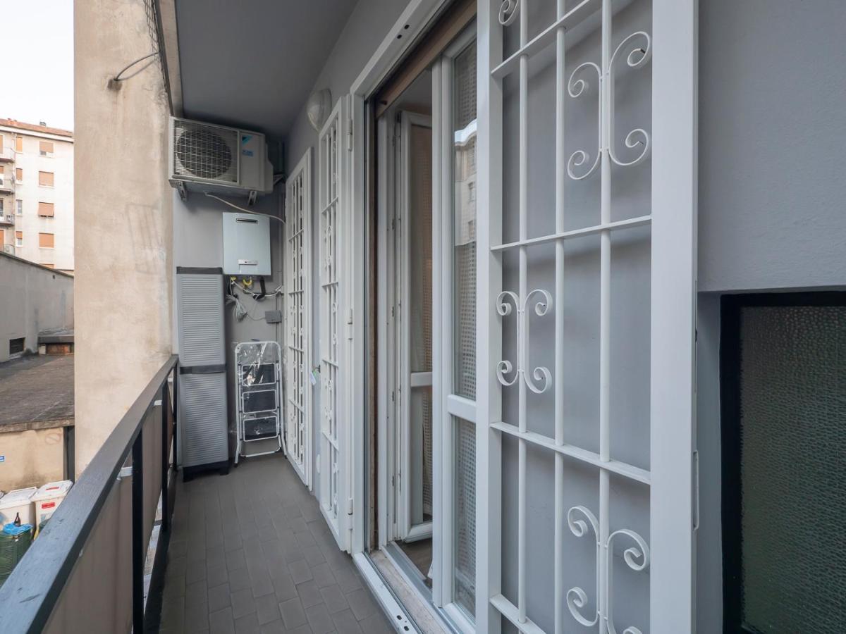 I Host Apartment - Montesuello 9 Milano Exterior foto